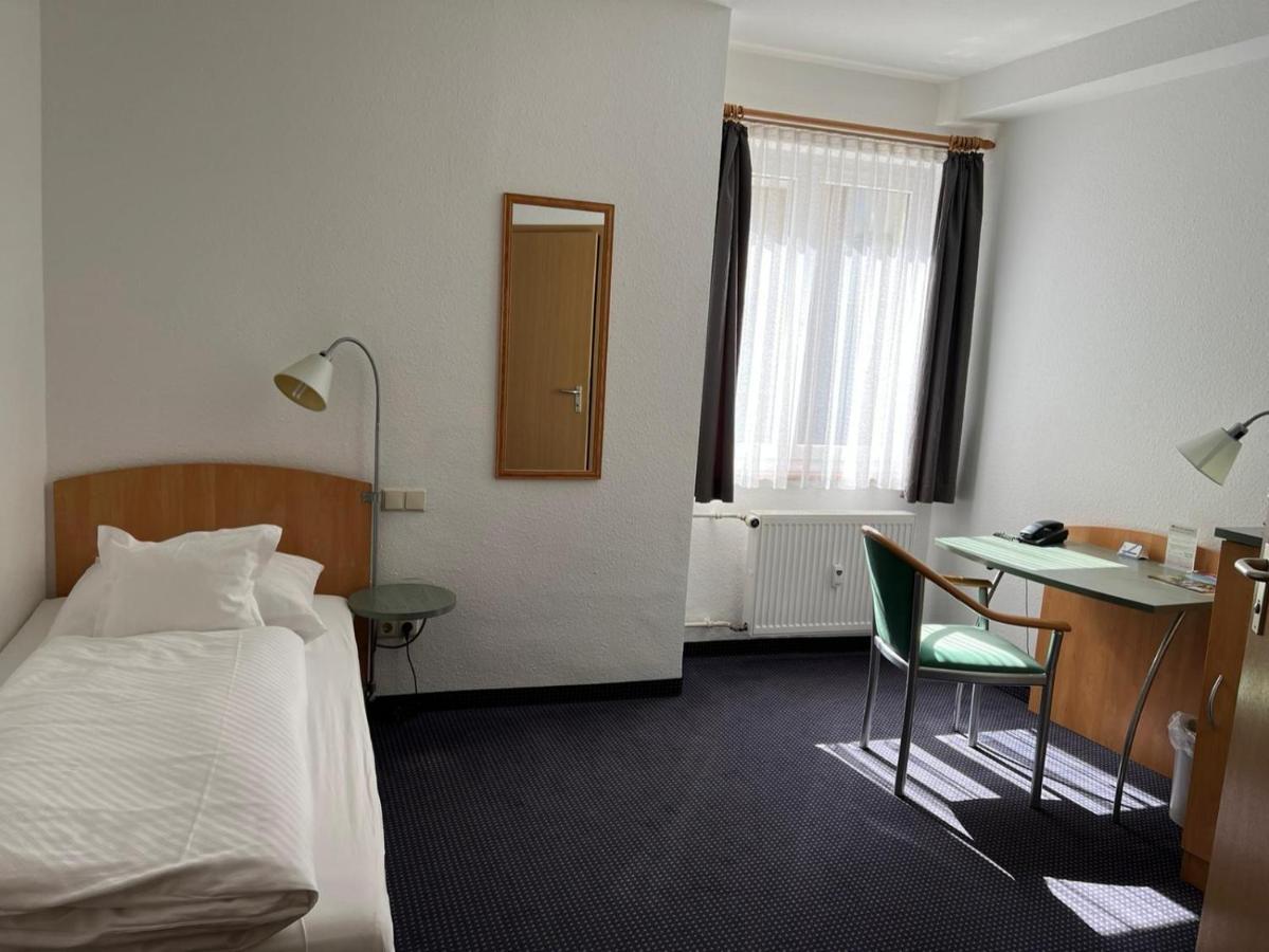 Hotel Baeren Villingen-Schwenningen Quarto foto